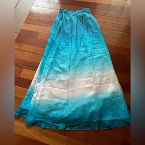 Women’s XS maxi skirt.  White House black market.  Excellent condition